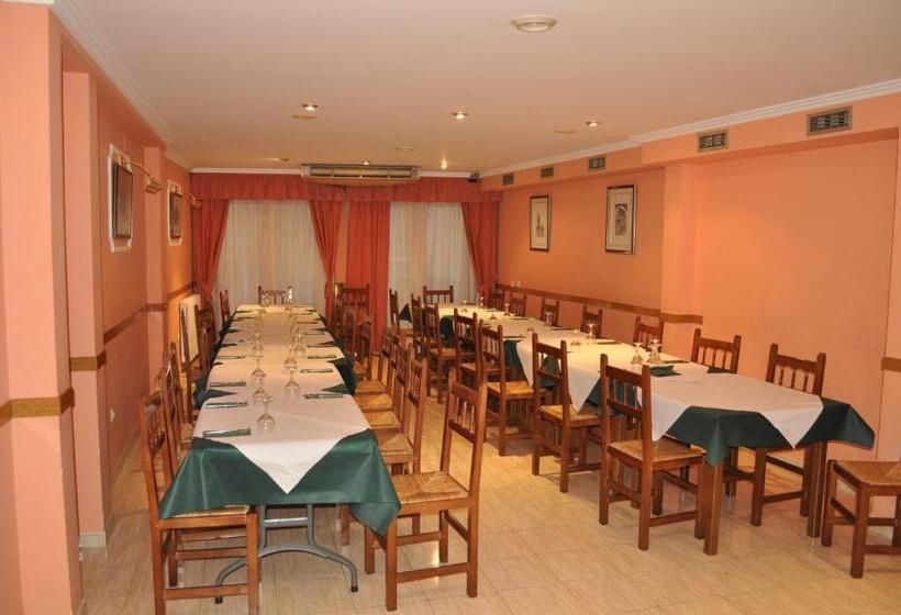 호스텔 Hostal Alcazaba