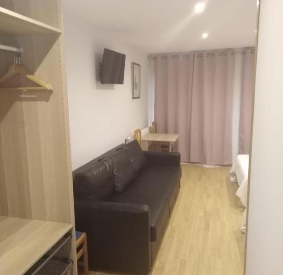 호스텔 Hostal Alcazaba