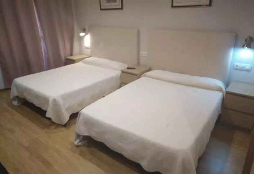 Alberg Hostal Alcazaba
