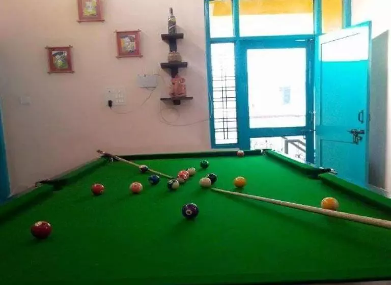تختخواب و صبحانه Amraai Homestay