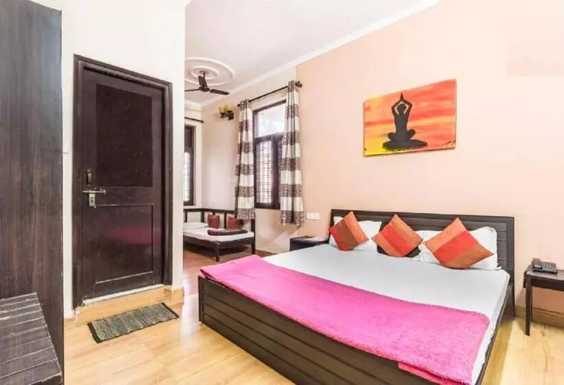 تختخواب و صبحانه Amraai Homestay