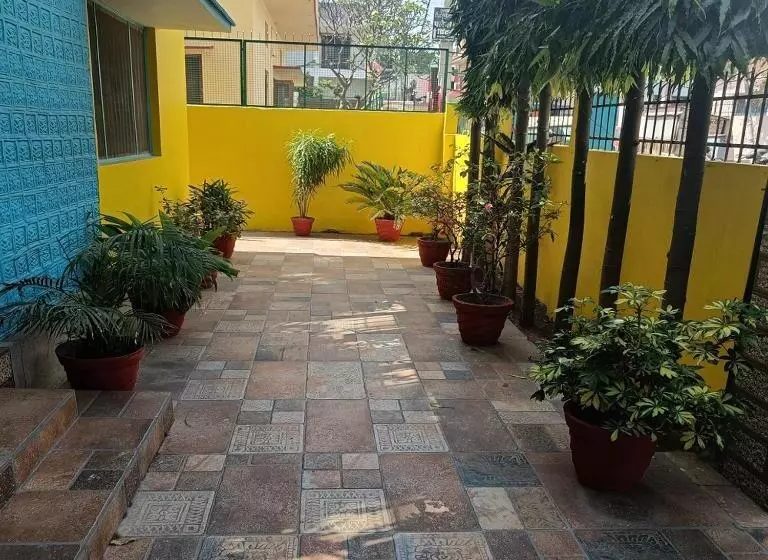 تختخواب و صبحانه Amraai Homestay