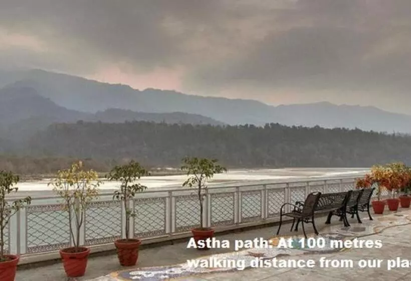 تختخواب و صبحانه Amraai Homestay