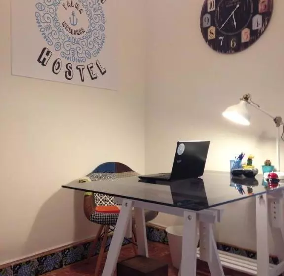 Hostel Pura Vida - Albergue Juvenil