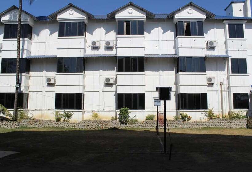 Отель Dibrugarh Club House