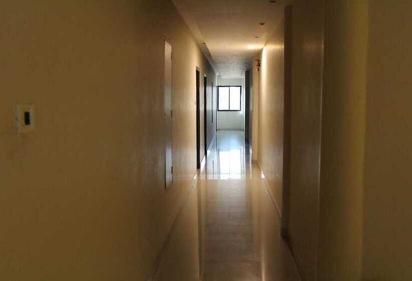 Отель Dibrugarh Club House