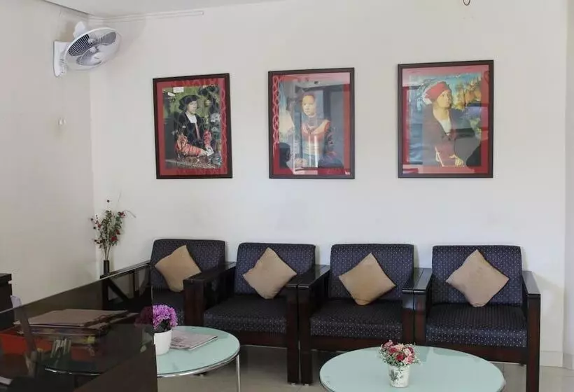 هتل Dibrugarh Club House