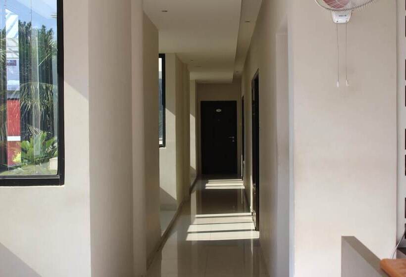 Отель Dibrugarh Club House