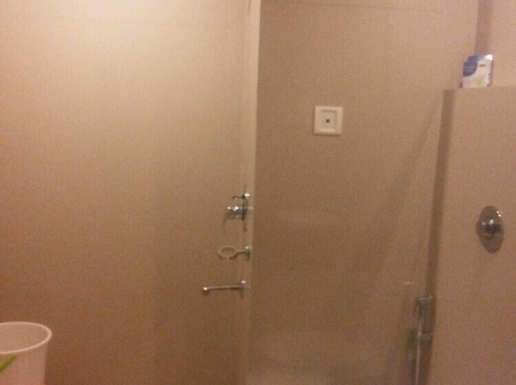 Отель Dibrugarh Club House