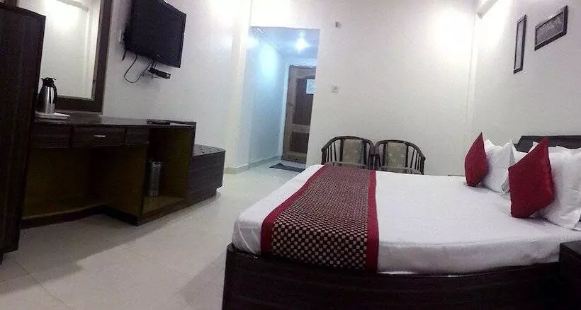 ホテル Jagdish Residency