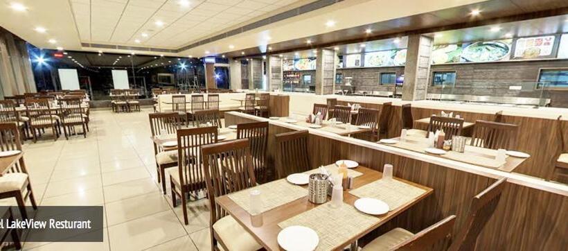 Отель Lake View