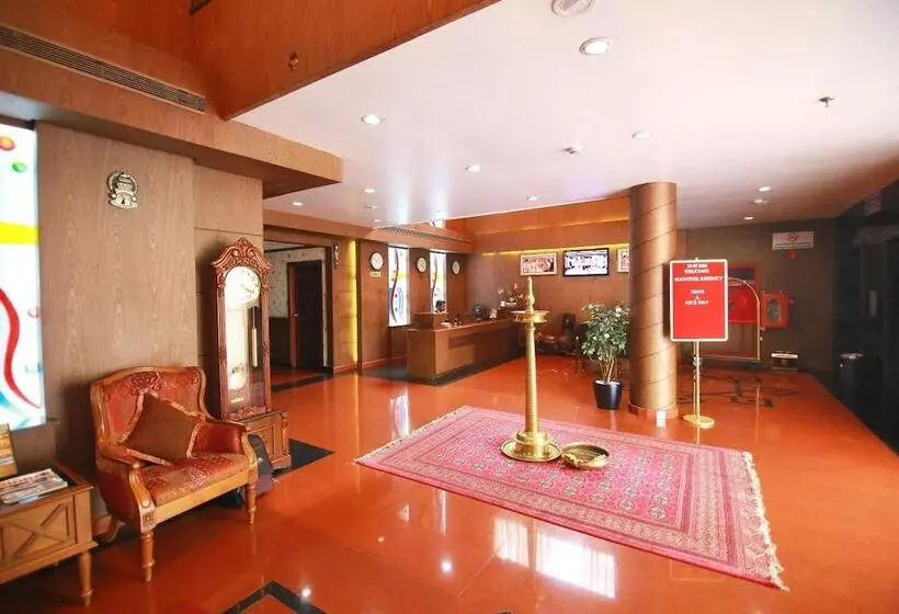 Hôtel Madathil Regency