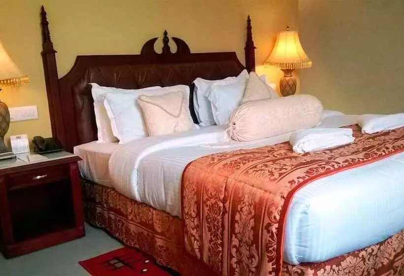 Hôtel Madathil Regency