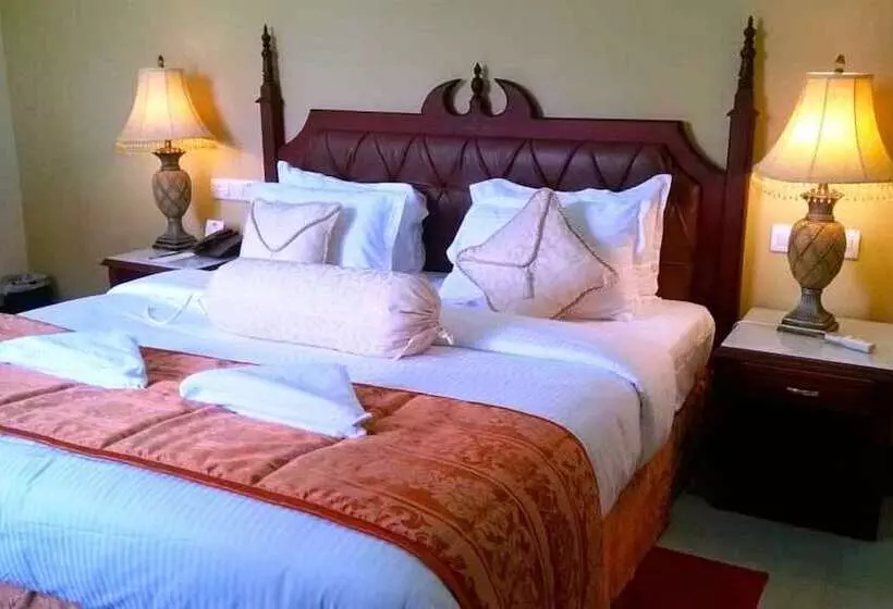 Hôtel Madathil Regency