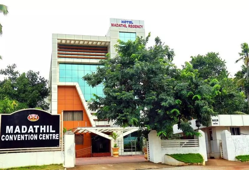 Hôtel Madathil Regency