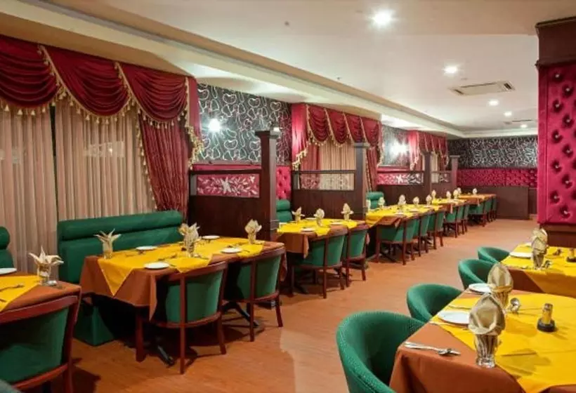 Hôtel Madathil Regency