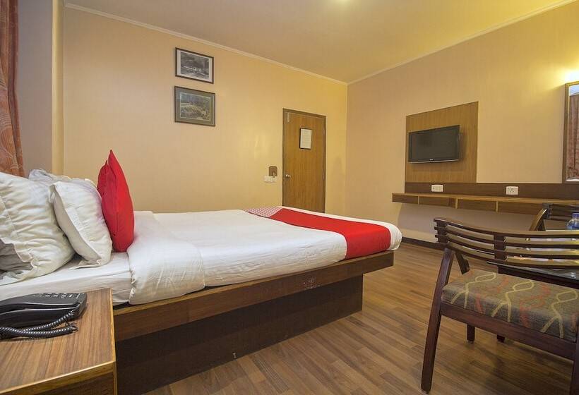 Hotel Muscatel Spring Burn   100 Mts From Mall Road