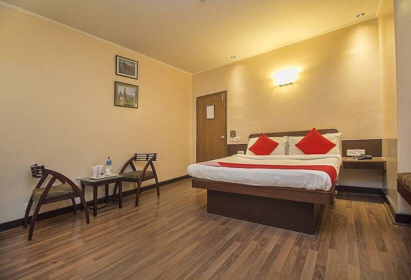 Hotel Muscatel Spring Burn   100 Mts From Mall Road