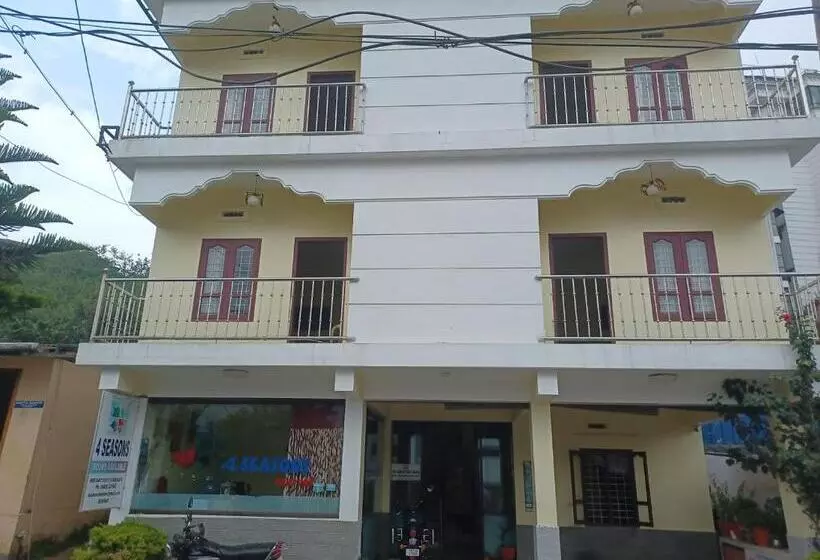 Hôtel Pranav 4 Seasons
