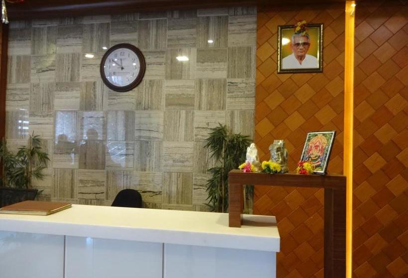 هتل Ragavendra Residency