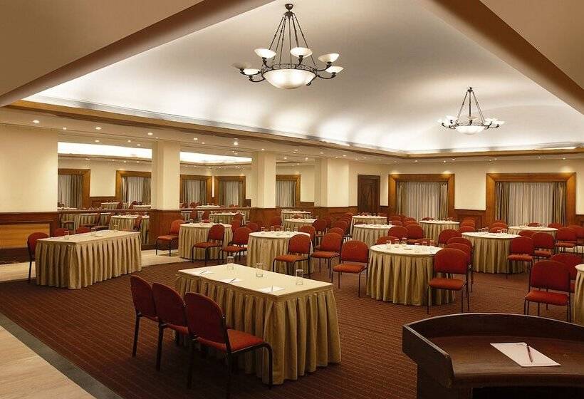 Hotel The Classique Club