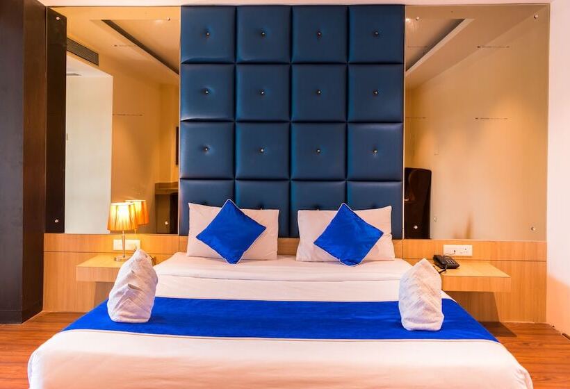 فندق The Contour