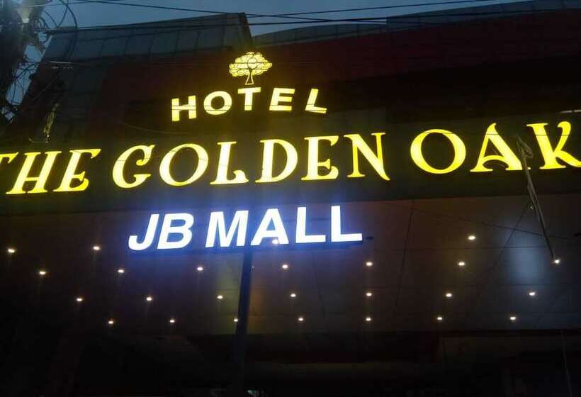 هتل The Golden Oak Raipur