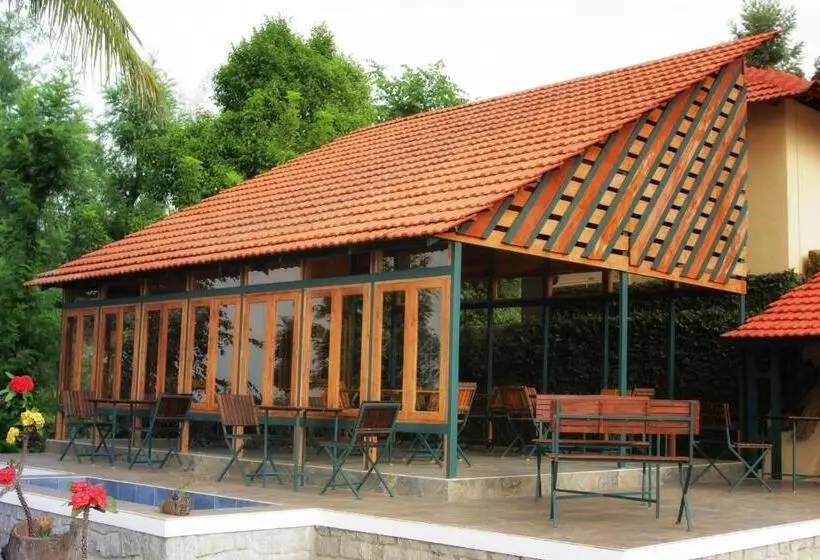 Lomakeskus Avadale Wayanad   Stag Groups Not Allowed