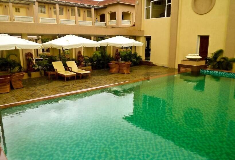 Pramod Convention & Club Resort