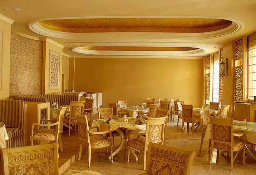 Pramod Convention & Club Resort
