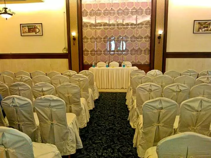 Pramod Convention & Club Resort