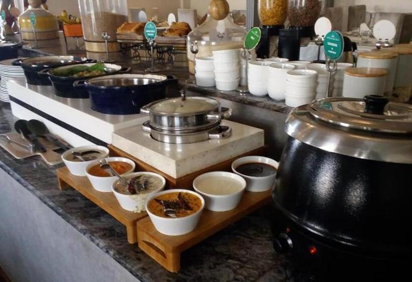 Pramod Convention & Club Resort