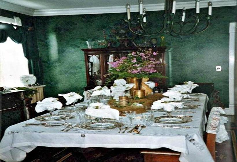 Bed and Breakfast Ducote Williams House