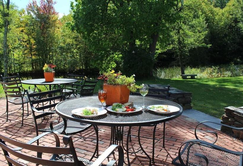 Bed and Breakfast King Hill Inn & Kitchen