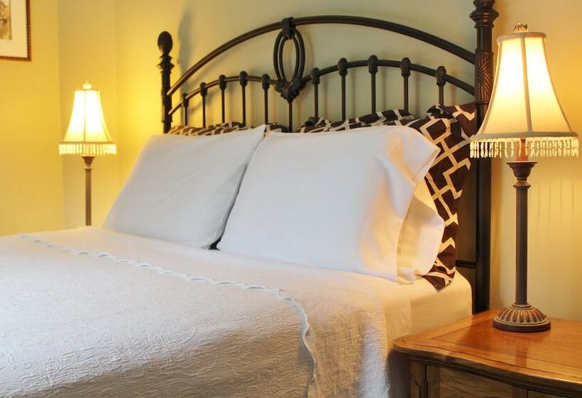 Bed and Breakfast King Hill Inn & Kitchen