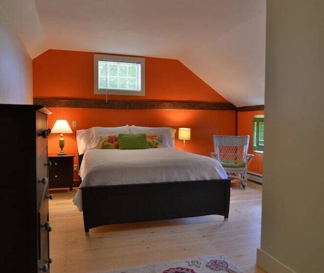 Bed and Breakfast King Hill Inn & Kitchen