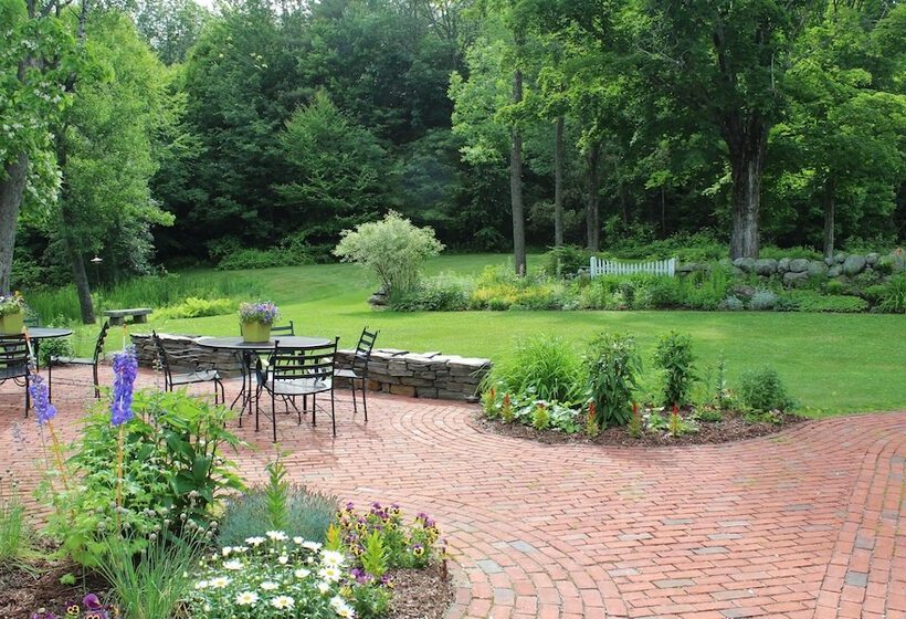 Bed and Breakfast King Hill Inn & Kitchen