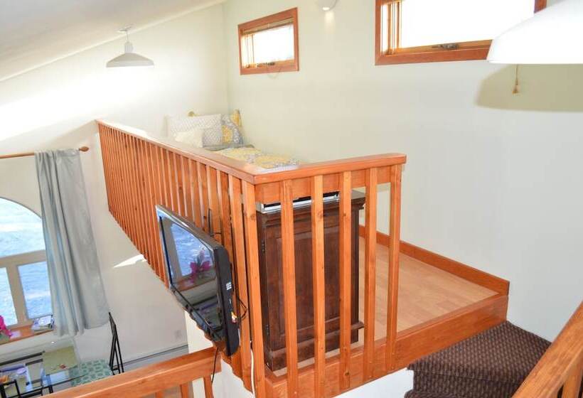 تختخواب و صبحانه Ocean View Inn Kenai