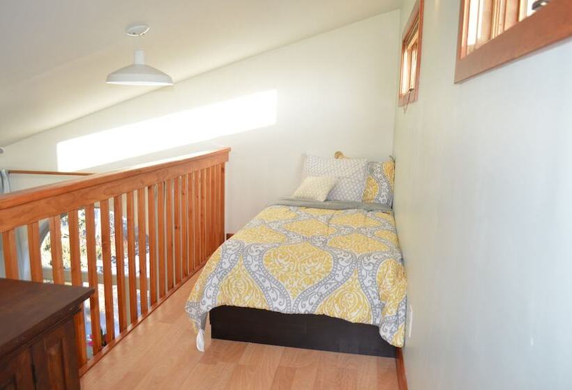 تختخواب و صبحانه Ocean View Inn Kenai