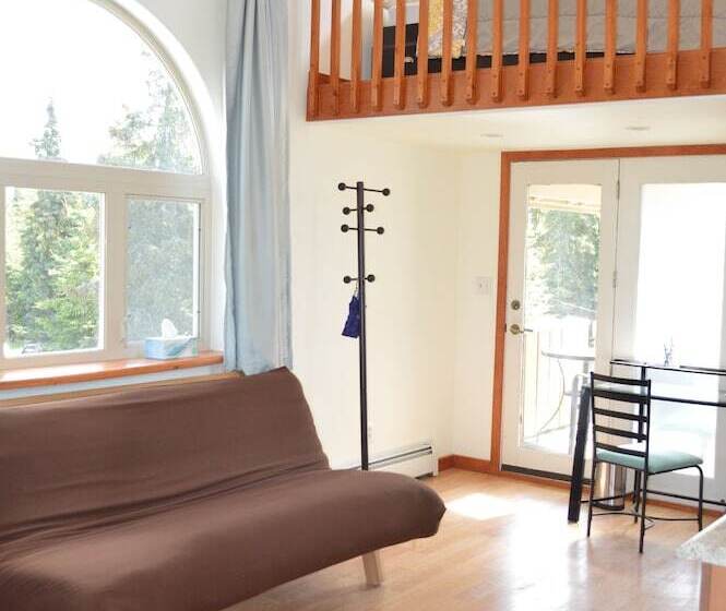 تختخواب و صبحانه Ocean View Inn Kenai