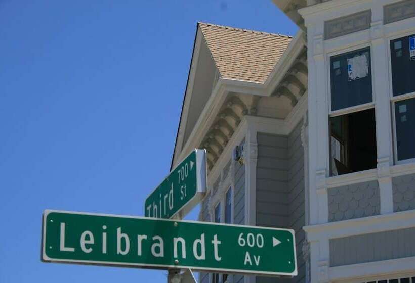 住宿加早餐  Rio Vista Inn & Suites Santa Cruz