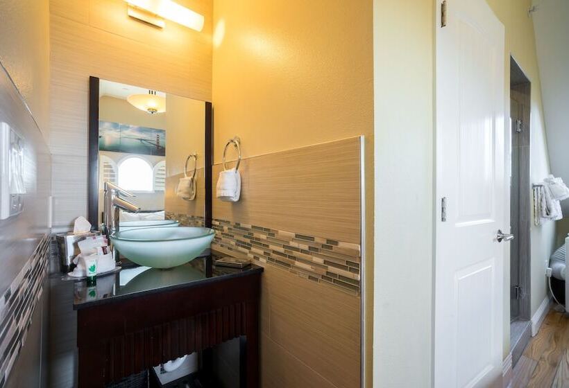 住宿加早餐  Rio Vista Inn & Suites Santa Cruz