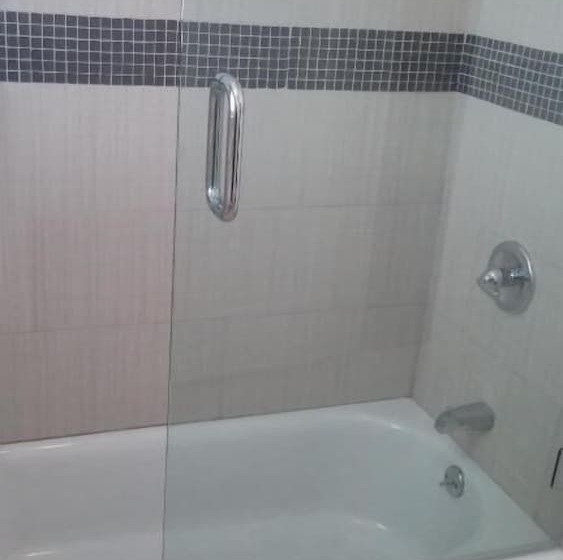 住宿加早餐  Rio Vista Inn & Suites Santa Cruz