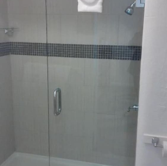 住宿加早餐  Rio Vista Inn & Suites Santa Cruz