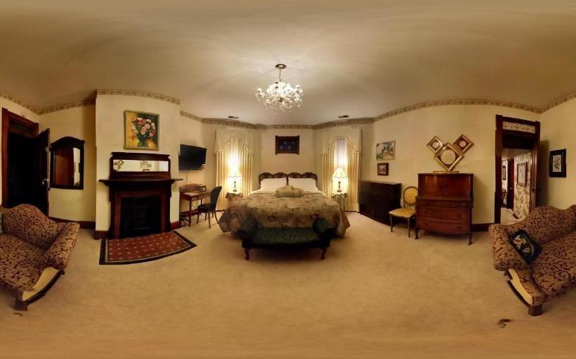 Herrold On Hill Bed And Breakfast