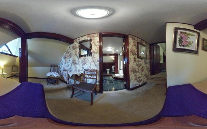 Herrold On Hill Bed And Breakfast