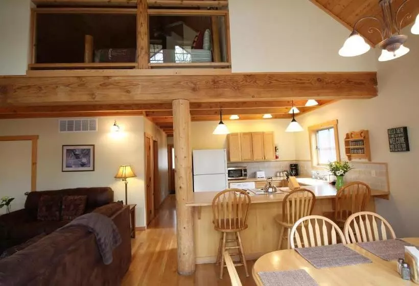 Hotelli River's Edge Resort
