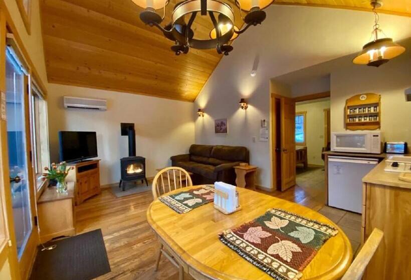 Otel River's Edge Resort