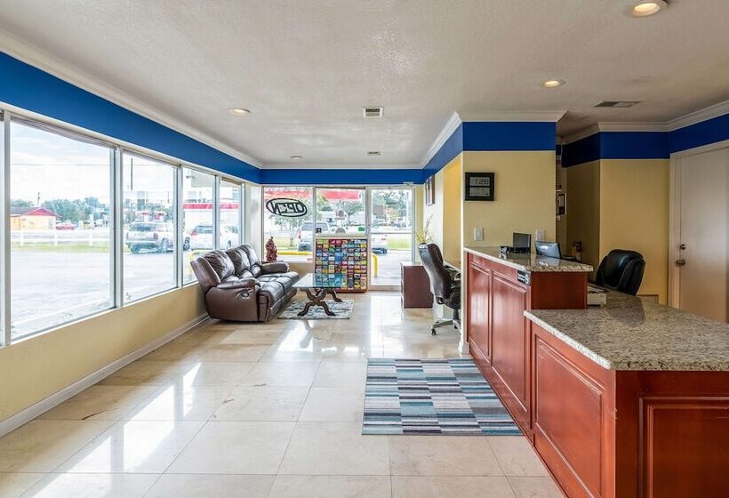 فندق Rodeway Inn