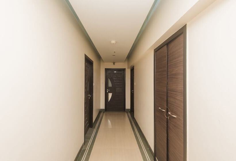 Hotel The Khwaishh Presidency